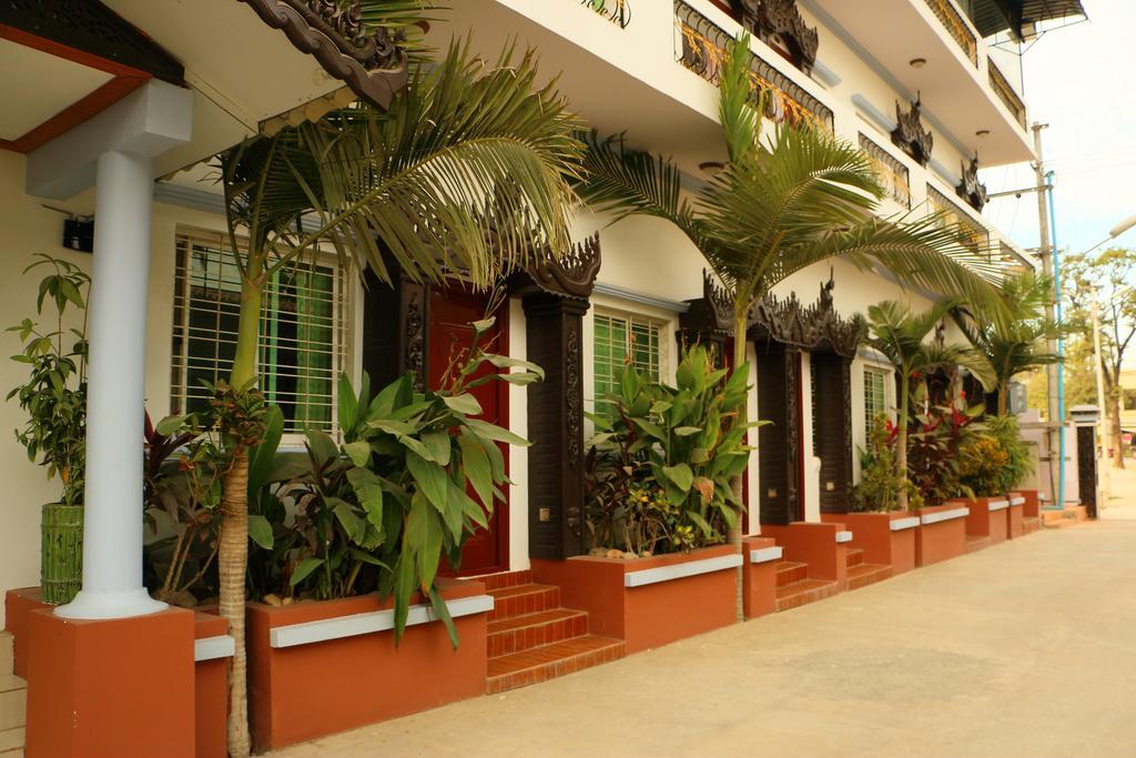White House Mandalay