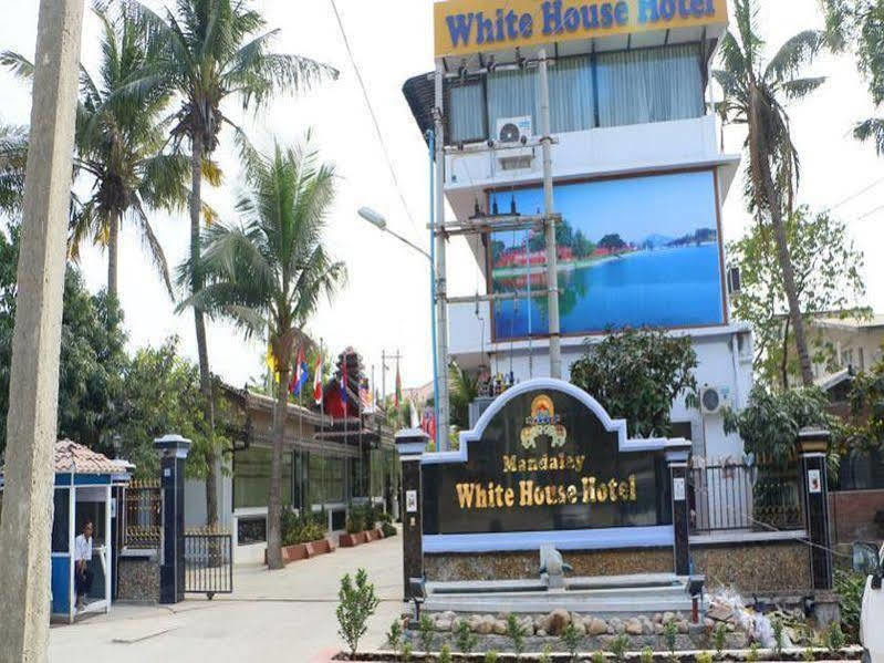 Hotel White House